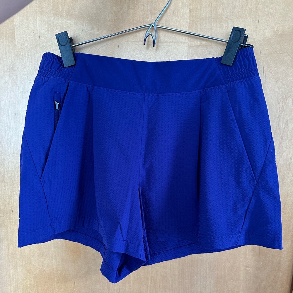 Athleta Textured Brooklyn Short